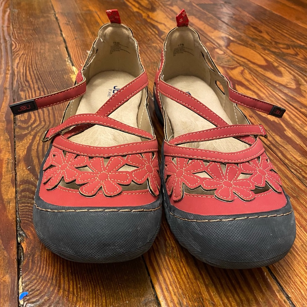 Excellent Condition JBU Jambu Cross Strap Floral Mary Jane Red Flats